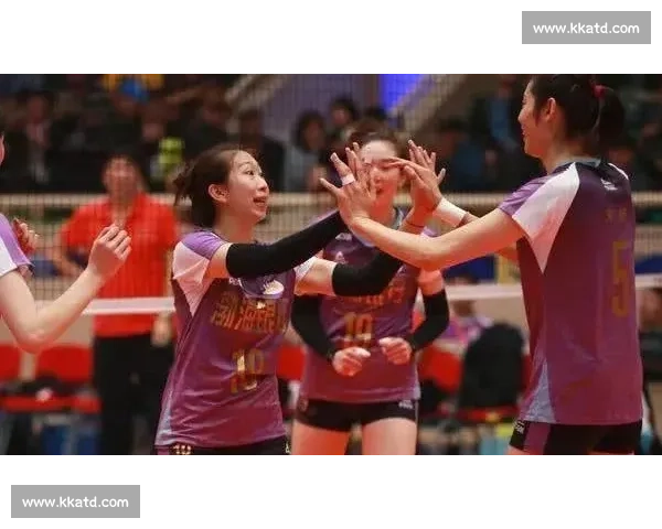 天津女排与恒大女排激战正酣 双方实力对决精彩纷呈