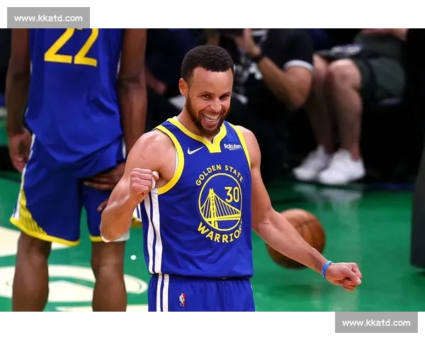 库里领衔勇士鏖战步行者东西强队正面交锋看点十足今日赛场悬念拉满